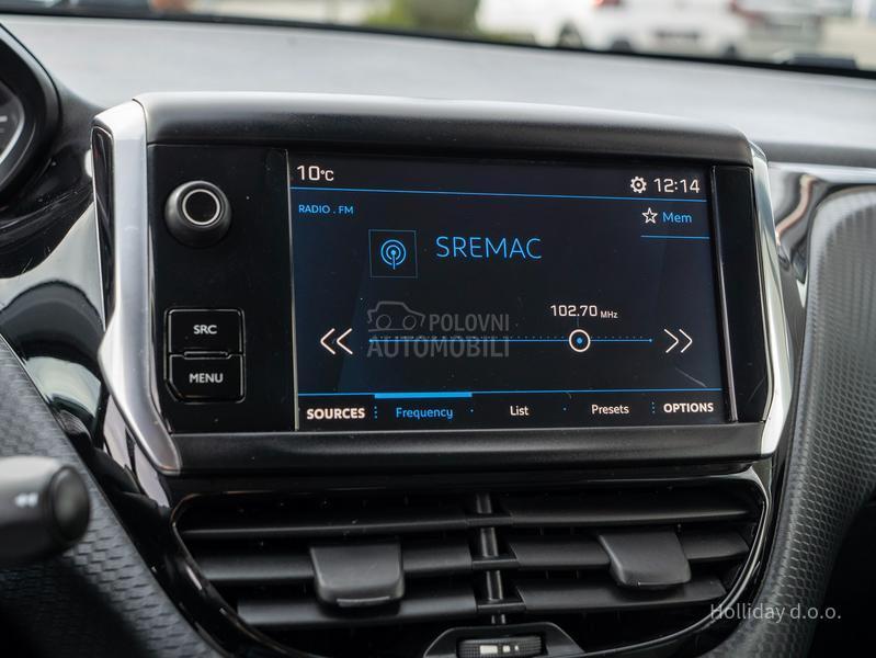 Peugeot 208 1.2PureTech Led