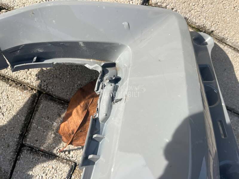 oplata prednjeg branika leva