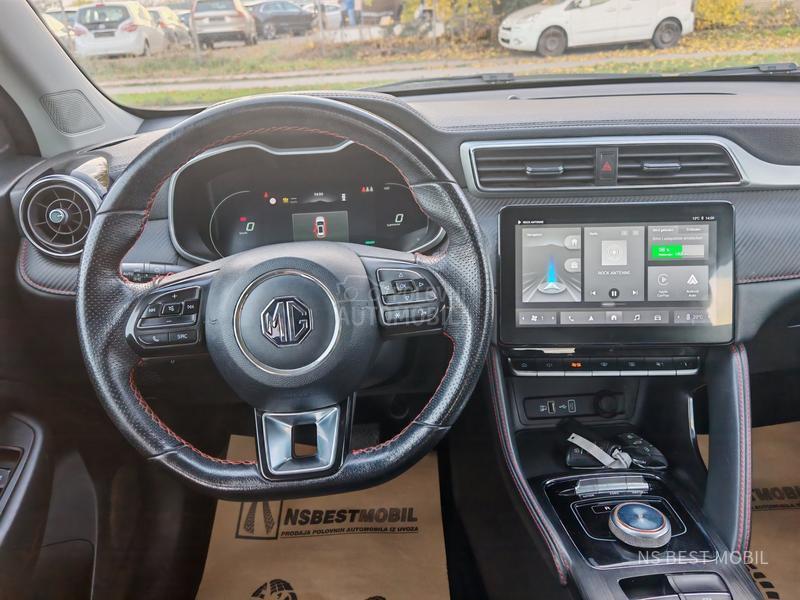 MG ZS EV elektro/177hp