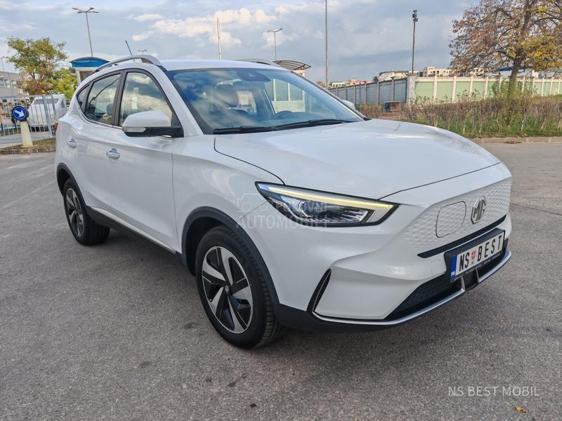 MG ZS EV elektro/177hp