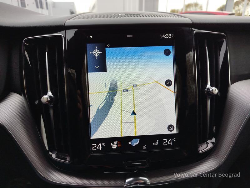 Volvo XC60 B5 AWD R-DESIGN