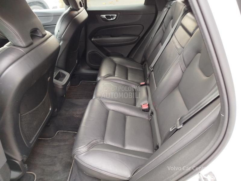 Volvo XC60 B5 AWD R-DESIGN