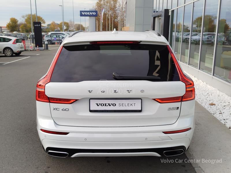 Volvo XC60 B5 AWD R-DESIGN