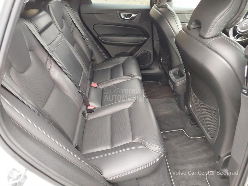 Volvo XC60 B5 AWD R-DESIGN