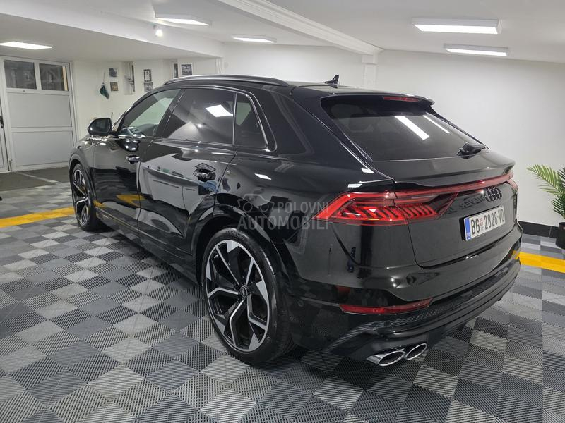 Audi SQ8 