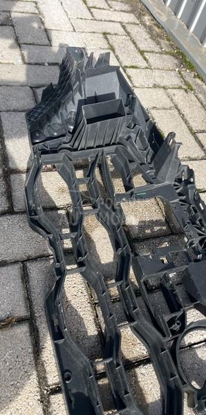 Nosač maske i branika