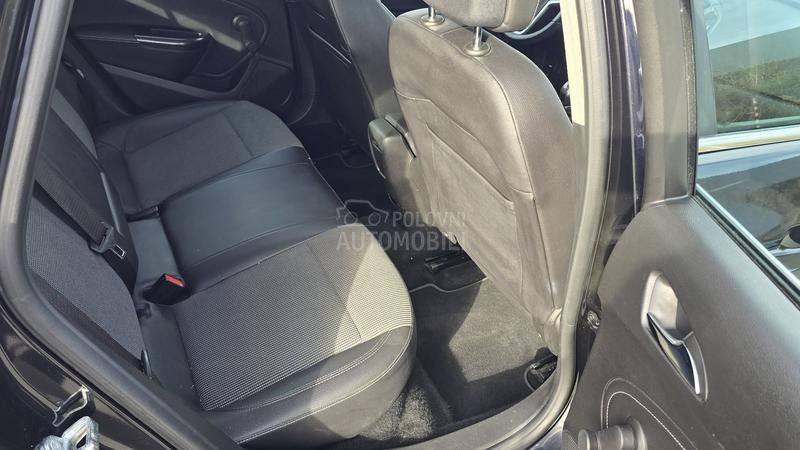 Opel Astra J 1.6T COSMO