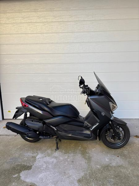 Yamaha X MAX 400