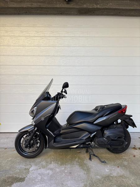 Yamaha X MAX 400