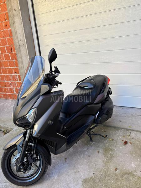Yamaha X MAX 400