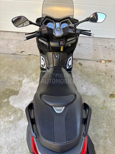 Yamaha X MAX 400