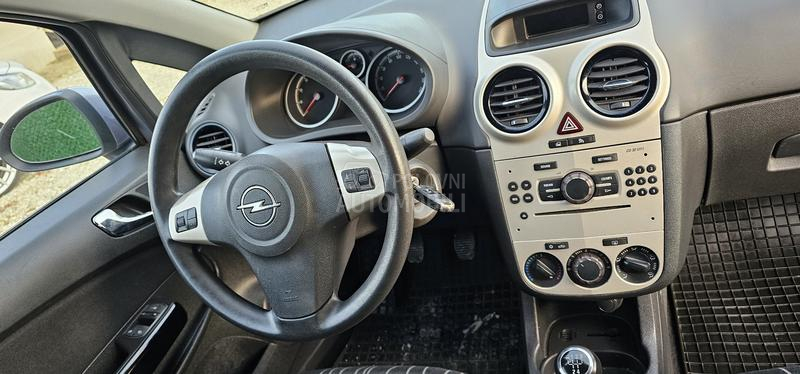 Opel Corsa D 1.0