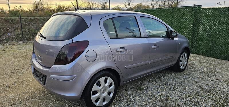 Opel Corsa D 1.0