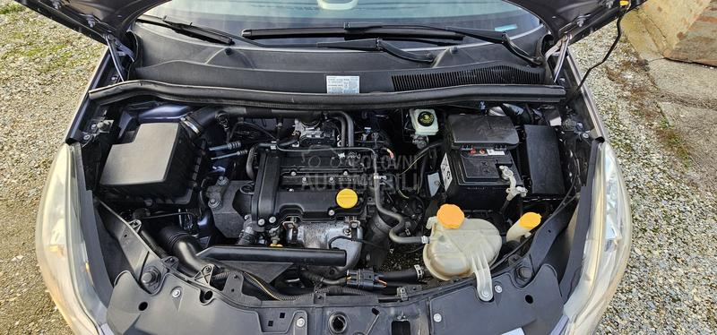 Opel Corsa D 1.0