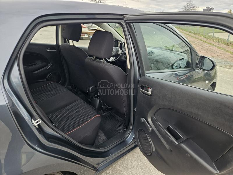 Mazda 2 1.3b restyling