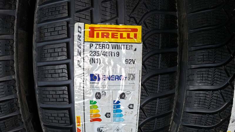 Pirelli 235/40 R19 Zimska