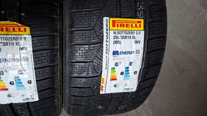 Pirelli 255/35 R19 Zimska