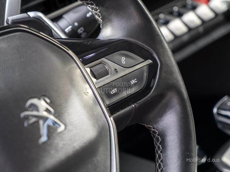 Peugeot 3008 1.5Blue HDI Allure