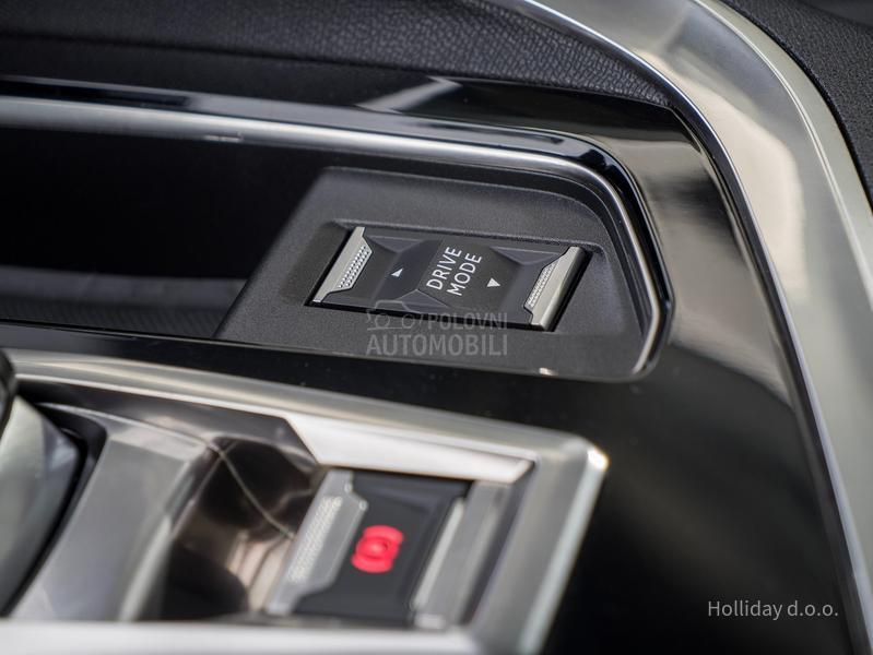 Peugeot 3008 1.5Blue HDI Allure