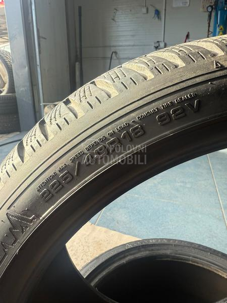 Dunlop 225/40 R18 Sve sezone