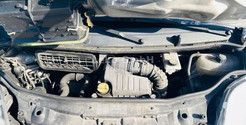 Opel Vivaro hladnjača