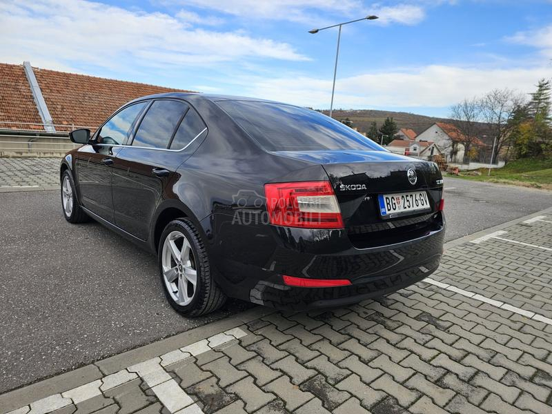 Škoda Octavia 2.0TDI ELEGANCE