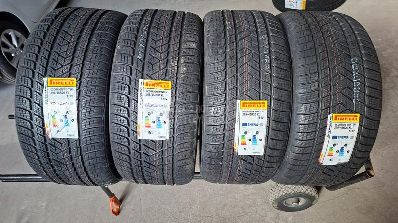 Pirelli 295/45 R20 Zimska