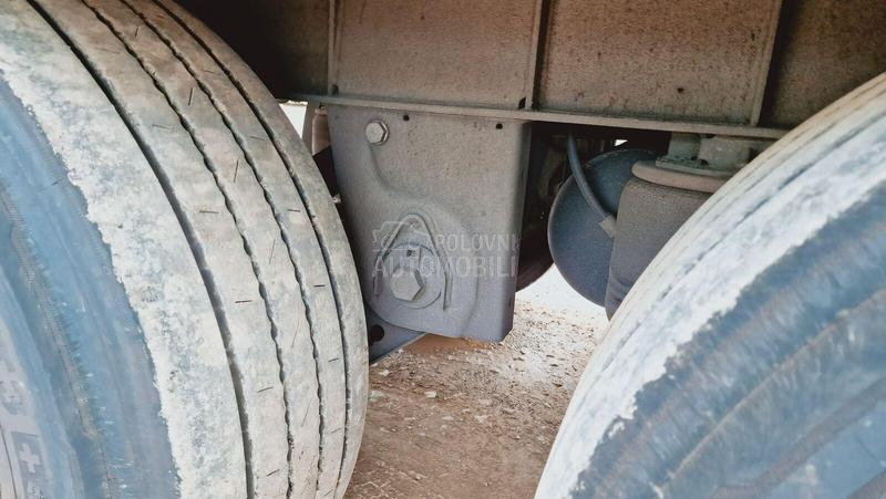 Fruhauf FST 4 FC, hladnjača