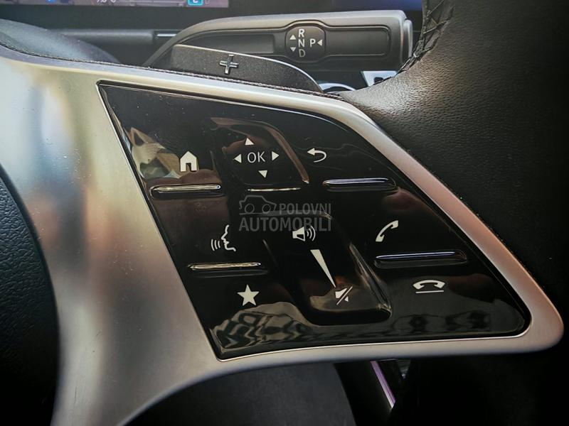 Mercedes Benz GLA 180 Progressive 7g-DCT