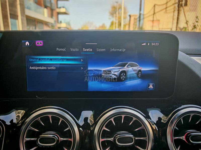 Mercedes Benz GLA 180 Progressive 7g-DCT