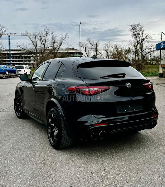 Alfa Romeo Stelvio QUADRIFOGLIO Q4