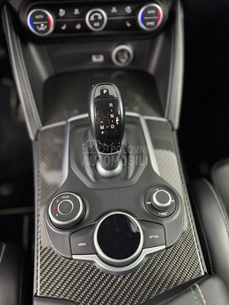 Alfa Romeo Stelvio QUADRIFOGLIO Q4