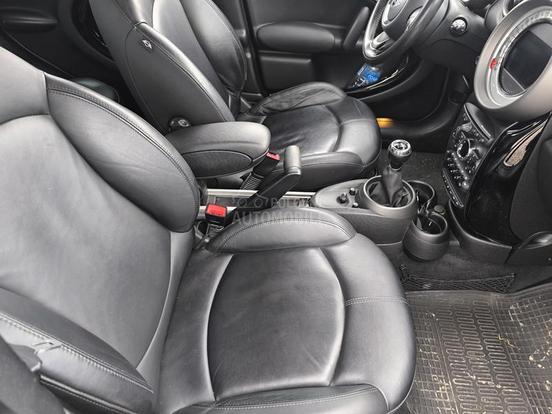 MINI Countryman 1.6 D 4X4