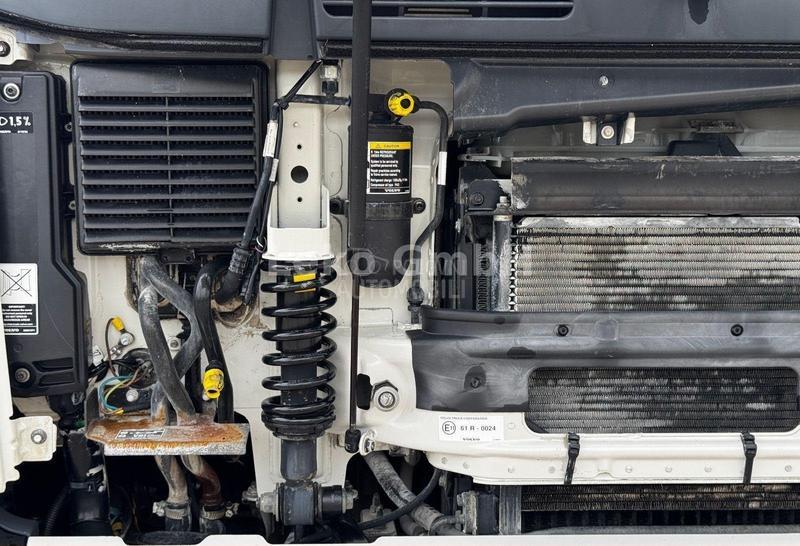 Volvo FM 400,6x4,kamion s kukom