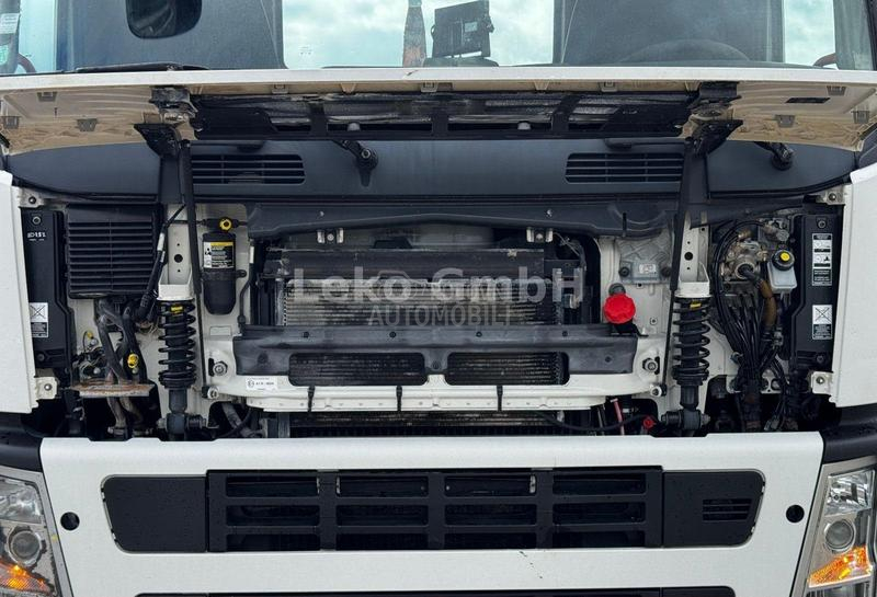 Volvo FM 400,6x4,kamion s kukom
