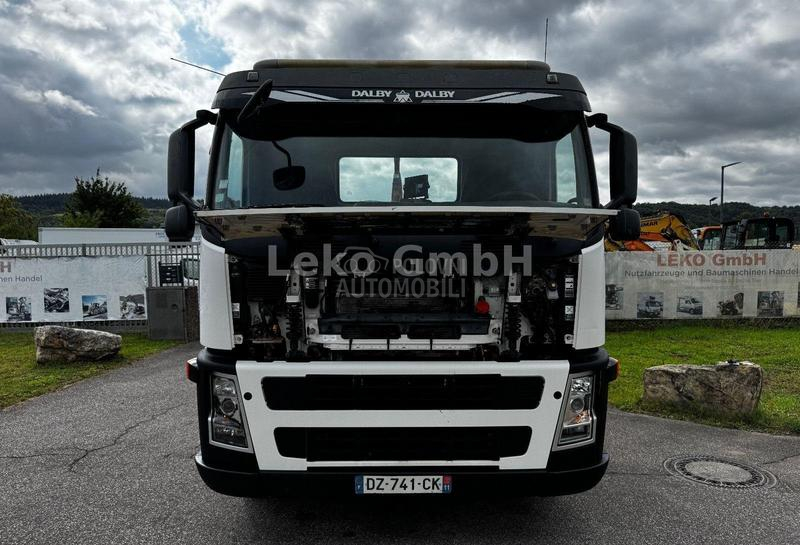 Volvo FM 400,6x4,kamion s kukom