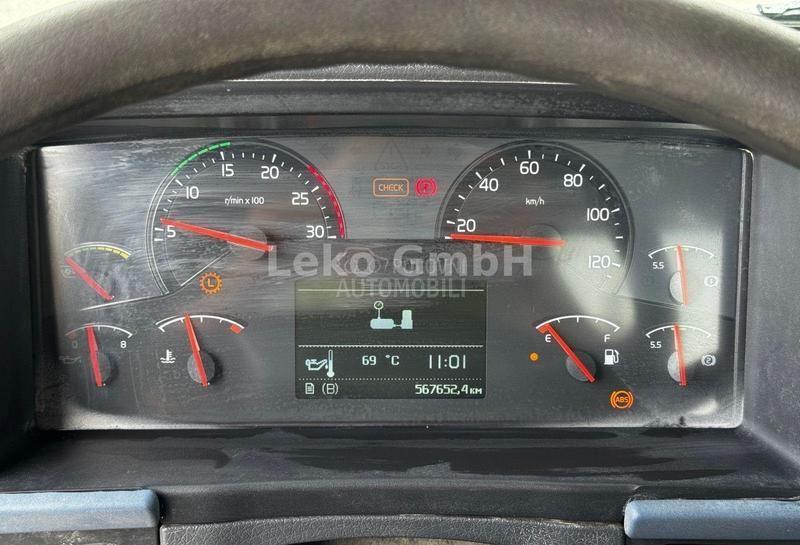 Volvo FM 400,6x4,kamion s kukom