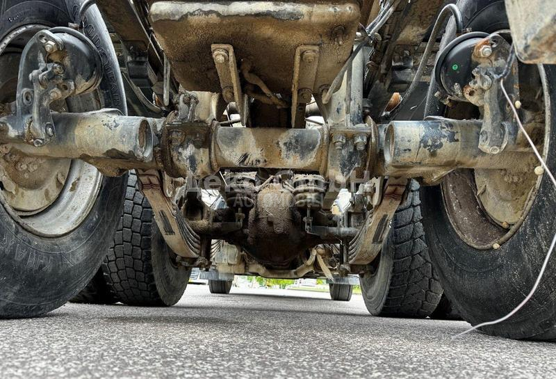 Volvo FM 400,6x4,kamion s kukom