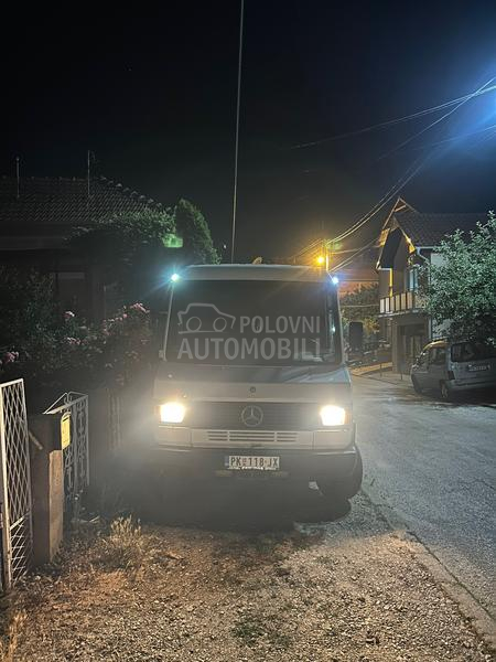 Mercedes Benz Vario 709D