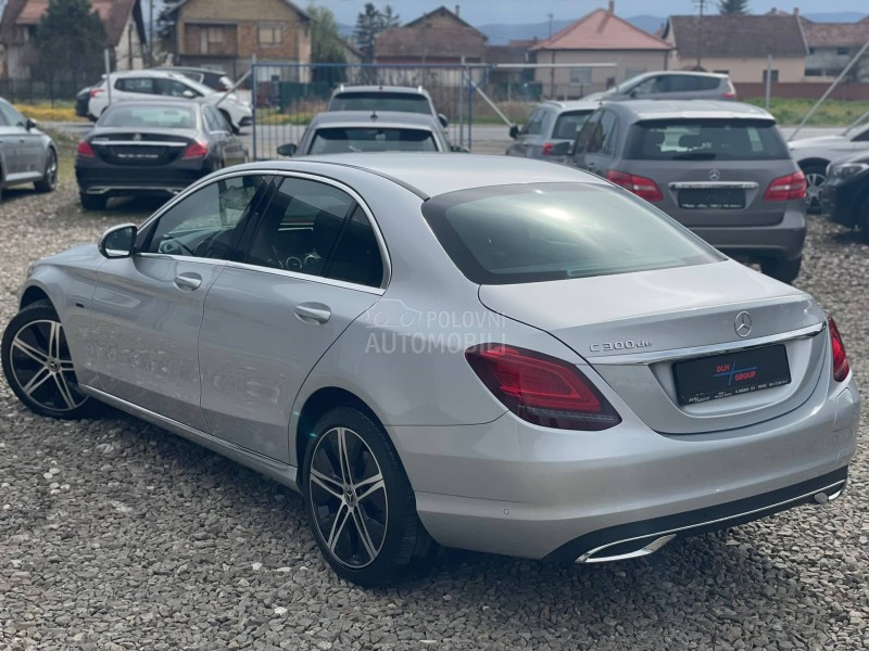 Mercedes Benz C 300 de EQ-POWER