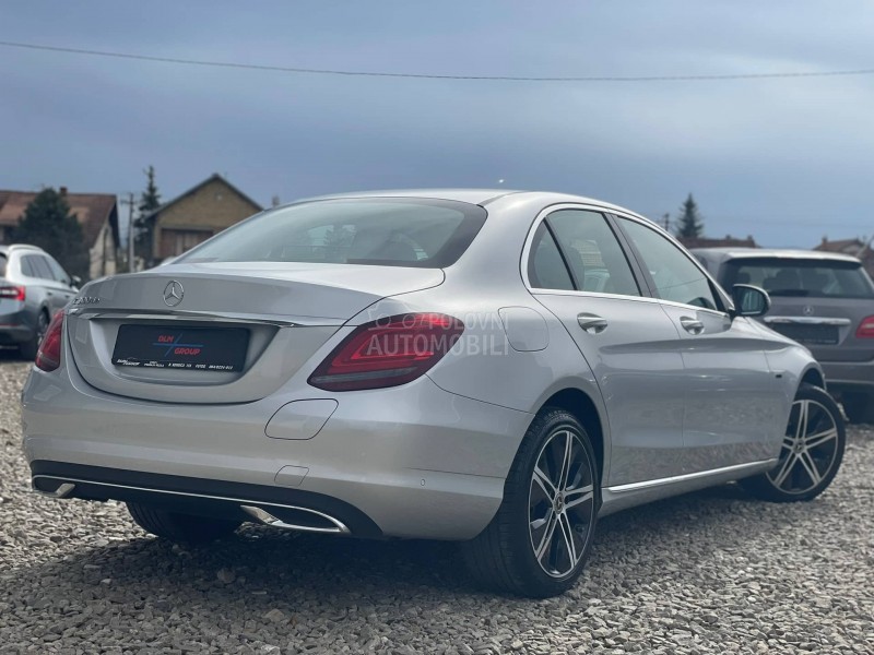 Mercedes Benz C 300 de EQ-POWER