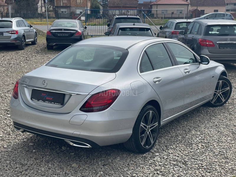 Mercedes Benz C 300 de EQ-POWER