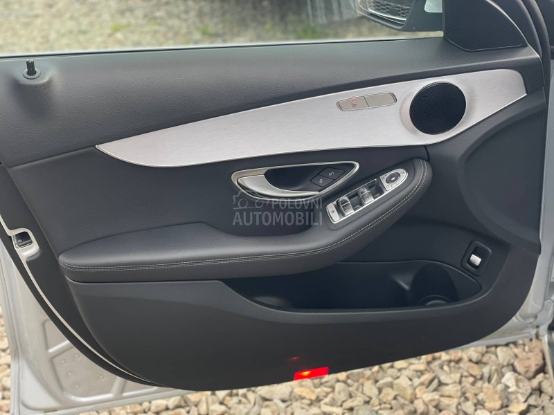 Mercedes Benz C 300 de EQ-POWER