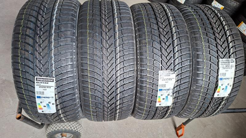 Bridgestone 255/50 R19 Zimska