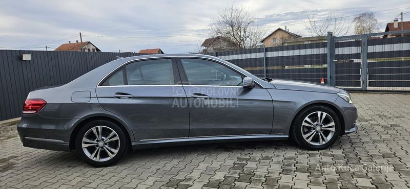 Mercedes Benz E 220 E 220