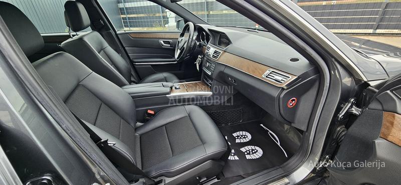 Mercedes Benz E 220 E 220