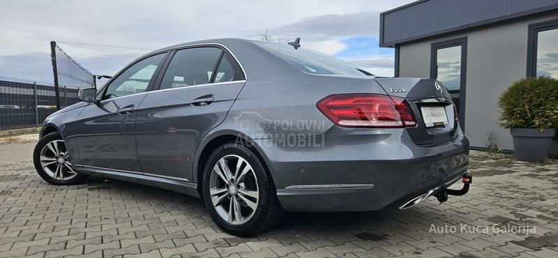 Mercedes Benz E 220 E 220