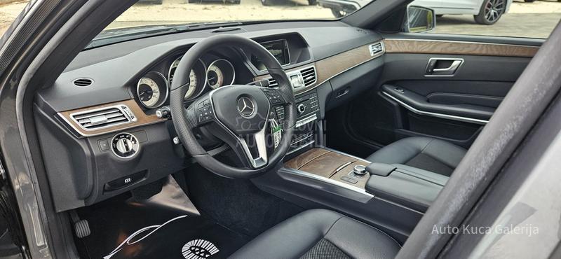 Mercedes Benz E 220 E 220