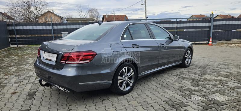 Mercedes Benz E 220 E 220