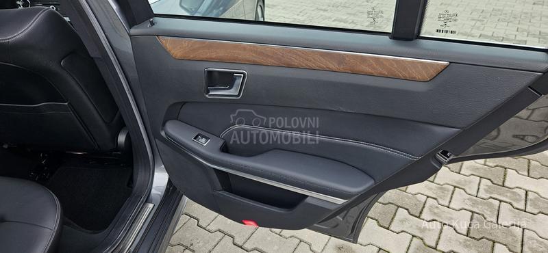 Mercedes Benz E 220 E 220